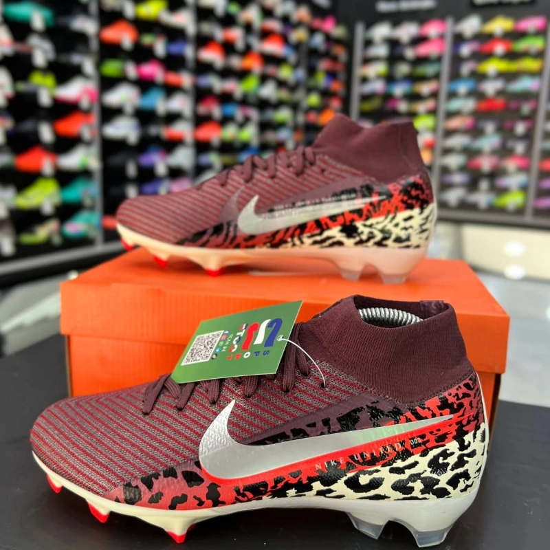 Stars Nike Mirror