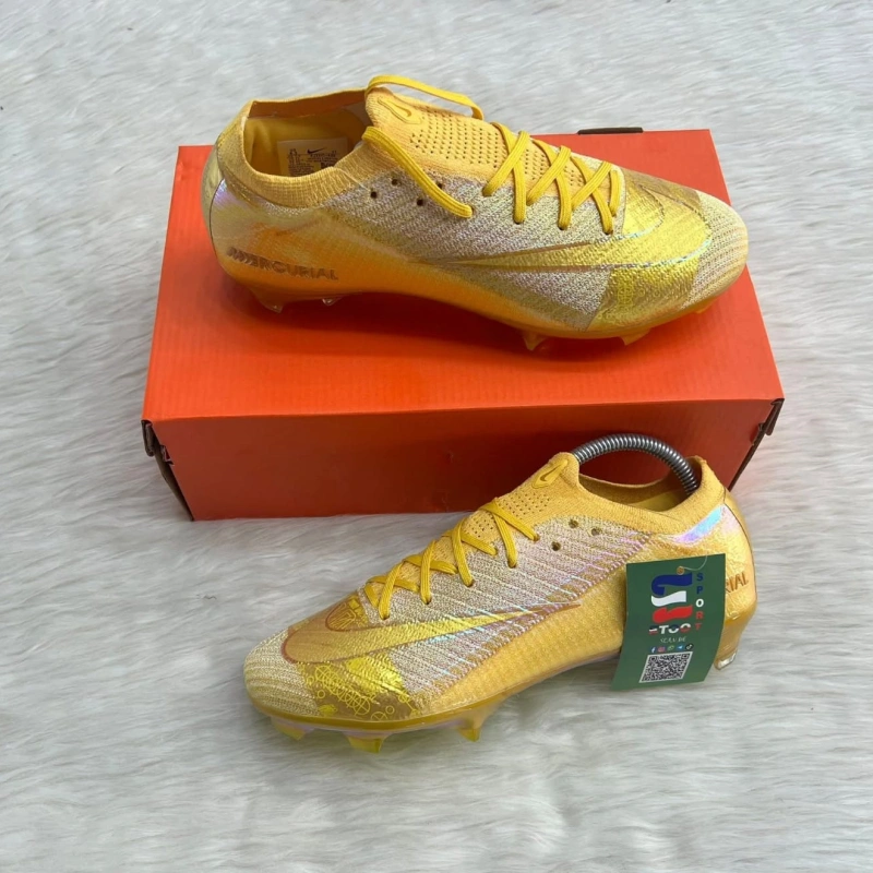 Stars Nike Mirror